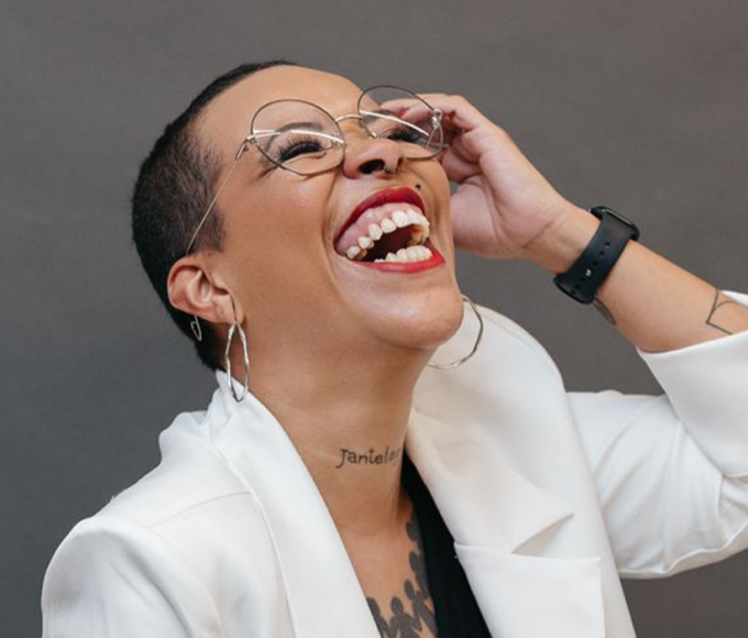 Verônica, do Faxina Boa: “Sempre me perguntei porque ser eu mesma gerava tanto incômodo nos outros”